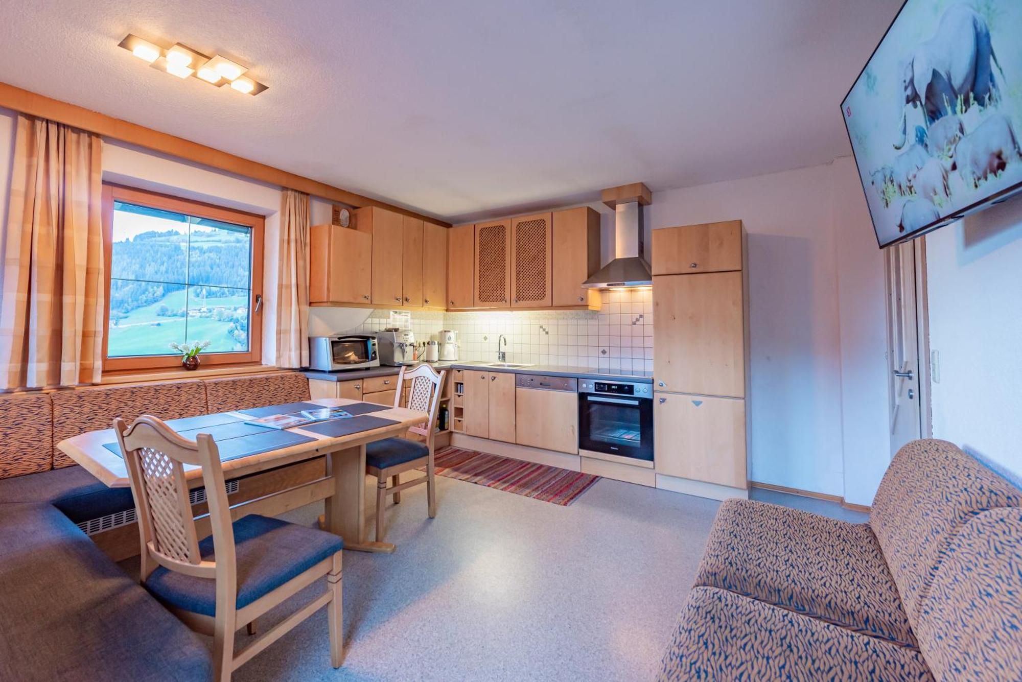 Ferienwohnung Ausblick Zillertal Hainzenberg Exterior photo
