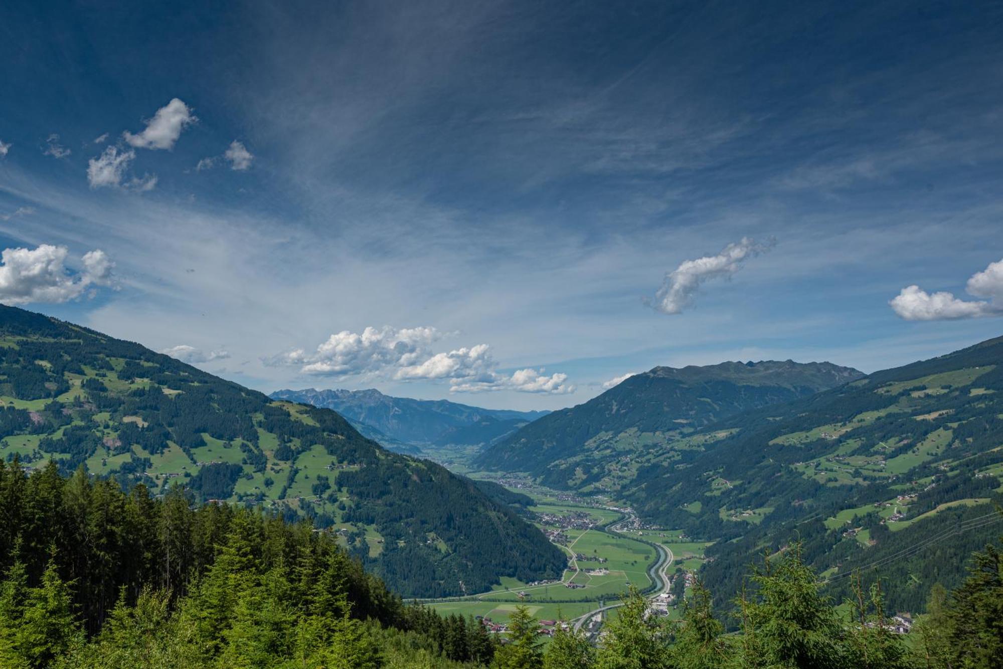 Ferienwohnung Ausblick Zillertal Hainzenberg Exterior photo